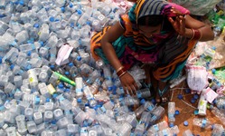 Plastic Waste Reduction Standard card